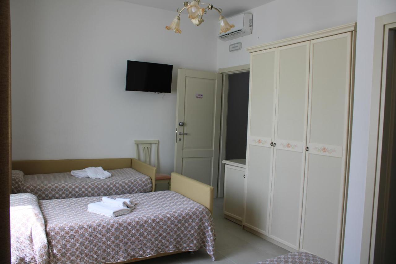 Afrodite Hotel Scalea Exterior foto