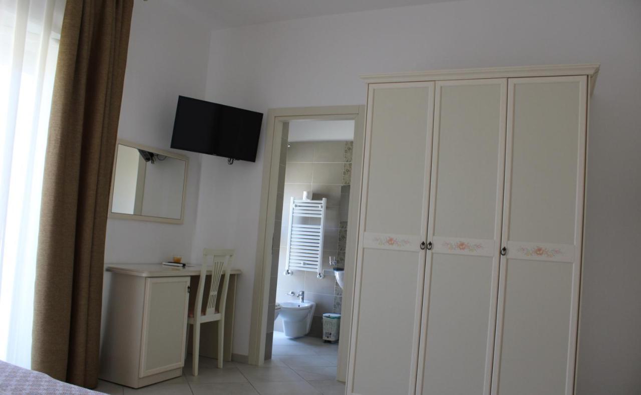 Afrodite Hotel Scalea Exterior foto