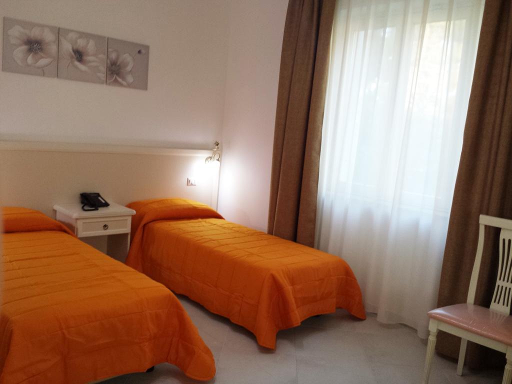 Afrodite Hotel Scalea Exterior foto